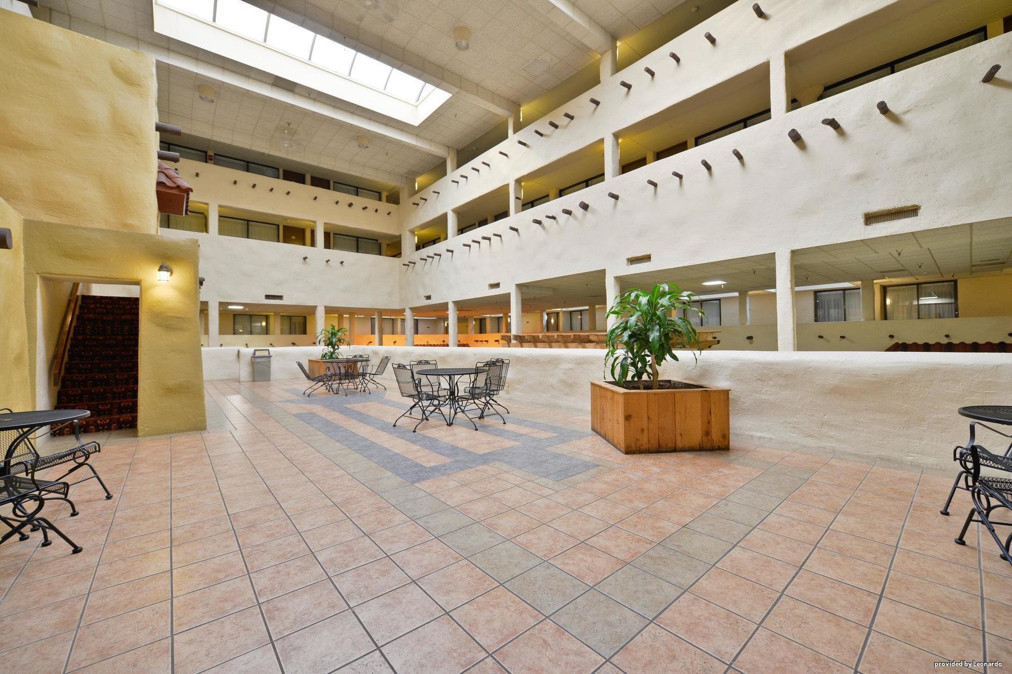 Best Western Plus La Porte Hotel & Conference Center Екстер'єр фото